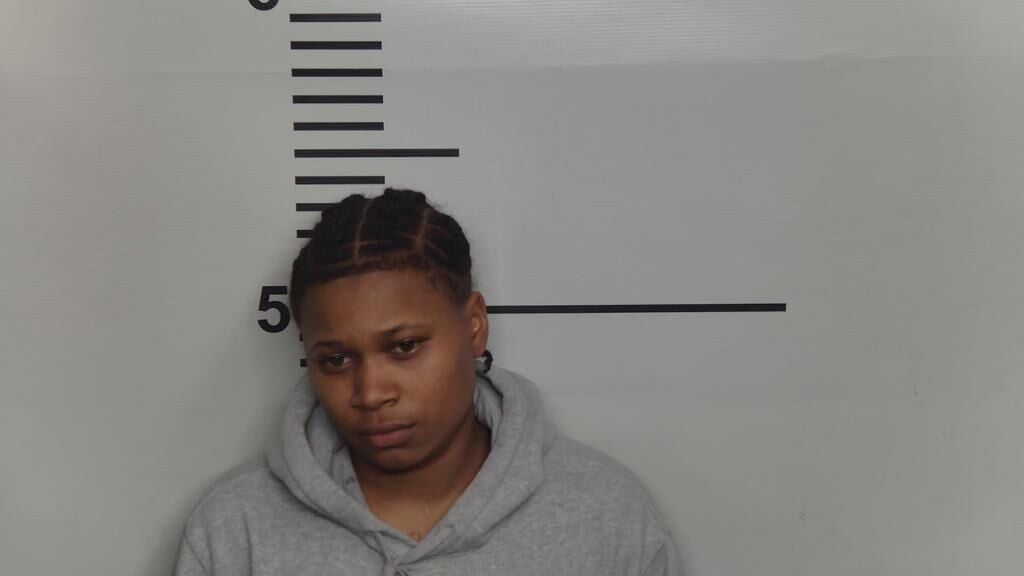 Airel Taylor booking photo